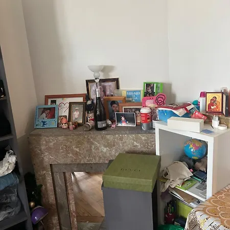 Family In Apartamento París